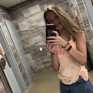 Meet your Posher, Simone